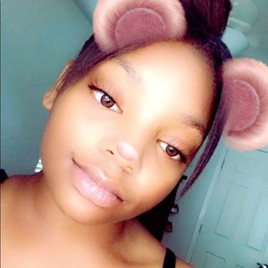 Meet your Posher, Alisha